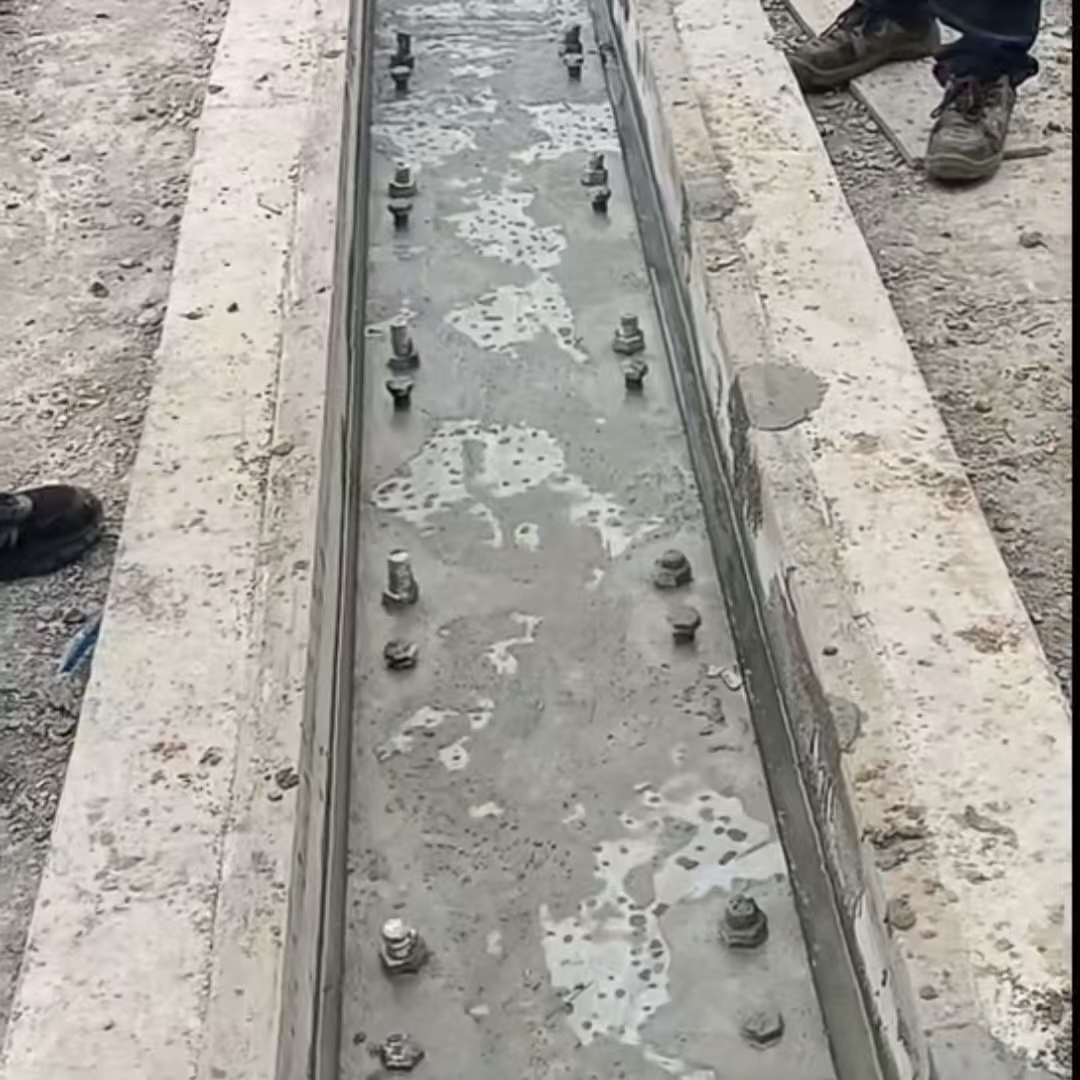 庆阳港口码头起重机龙门吊重型机械设备稳固用早强快凝轨道胶泥